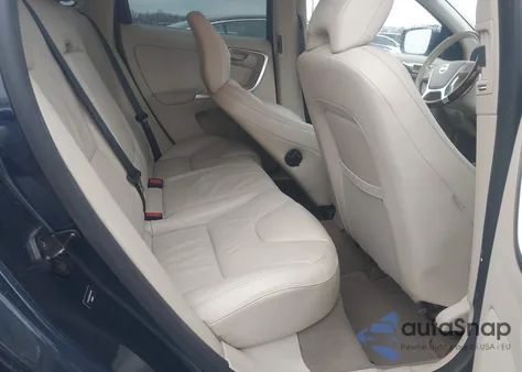 2013 Volvo Xc60 T6 from USA, damaged, VIN YV4902DZ6D2420218